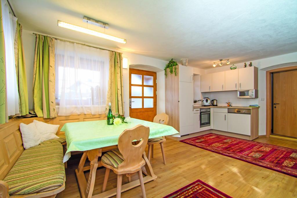 Gertis Ferienwohnung Hochfilzen Phòng bức ảnh