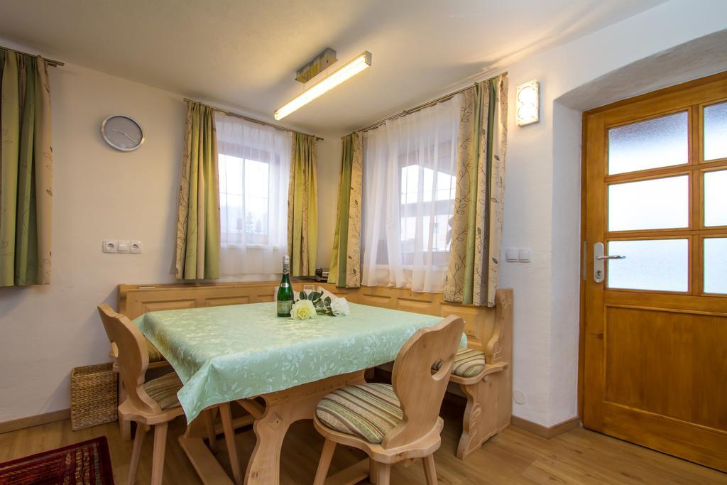 Gertis Ferienwohnung Hochfilzen Phòng bức ảnh